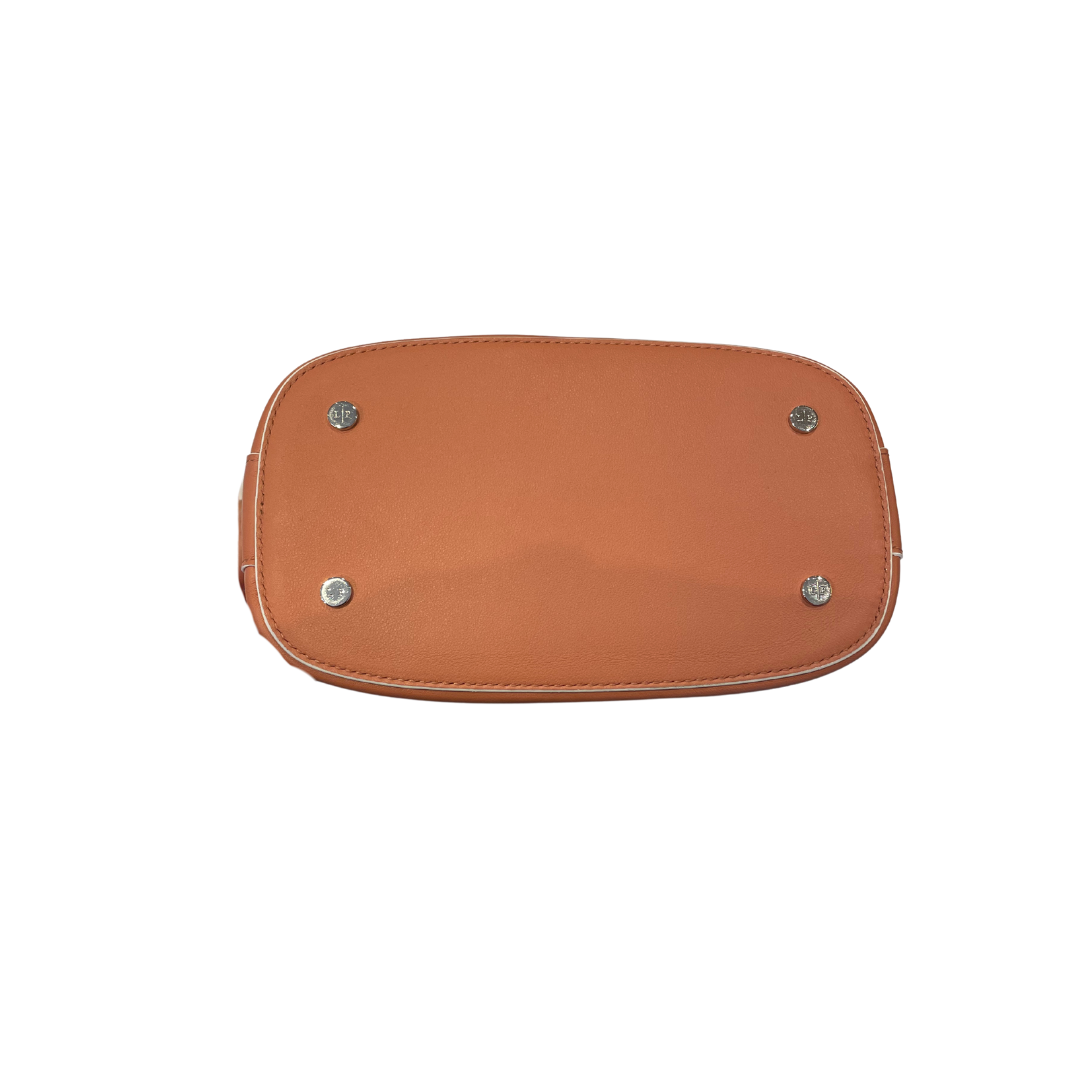 Artemis Bucket M Bag