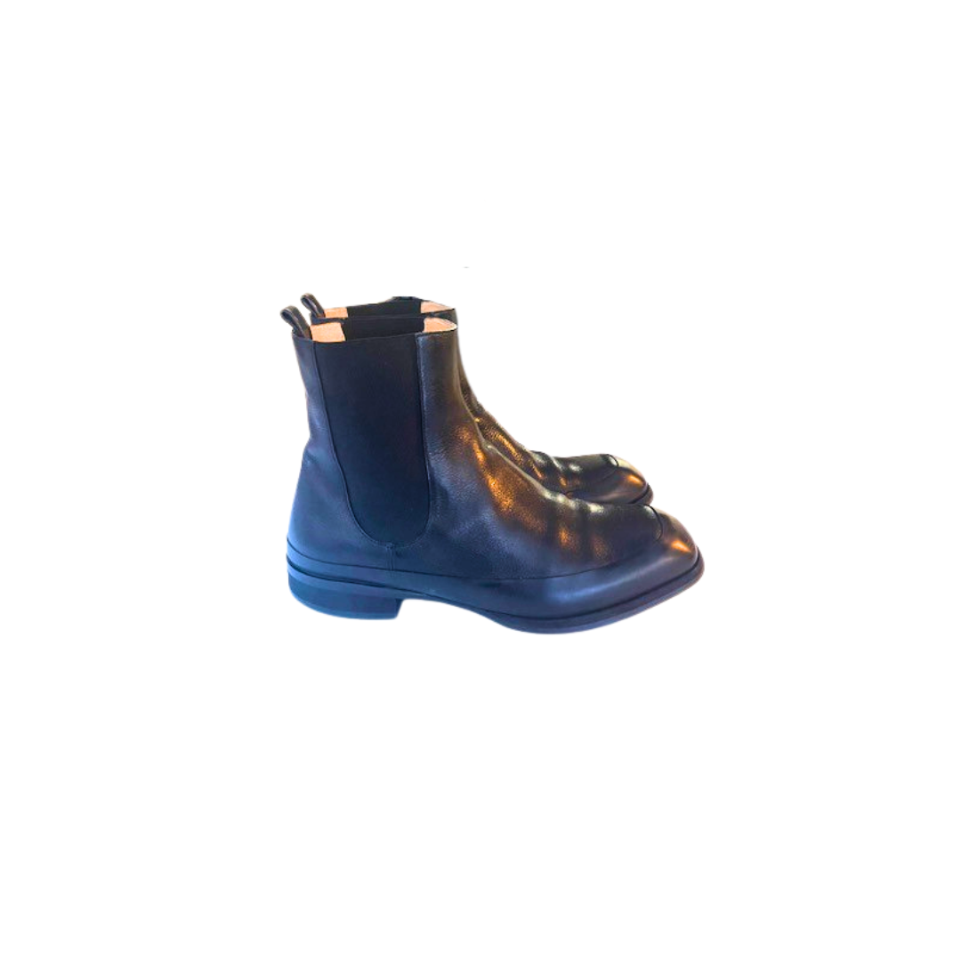 Black Leather Garden Boot